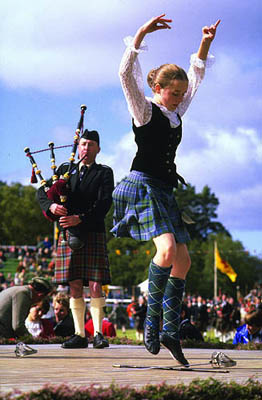 Highland Games, Dudelsack & Tänzerin, Schottland